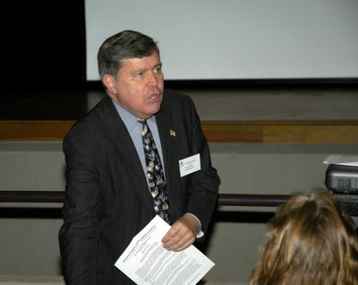 Senator Roy P. Dyson (D) addresses an audience of teachers, administrators, students and parents seeking state funding for nonpublic schools in Maryland.