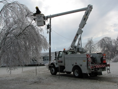 journeyman lineman. SMECO Journeyman lineman Jeff