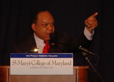 Rev. Walter Fauntroy, civl rights leader and former district delegate, delivered the keynote address at SMCM's MLK Jr. Prayer Breakfast and ended his address in song. (Photo by Judy Carr, SMCM)