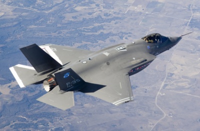 The F-35 Joint Strike Fighter (JSF) on a test flight. (Photo: F-35 Global Industry Team, teamjsf.com)