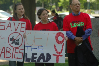 Parents and consumer advocates gather near the Capitol in May 2008 to press for stronger consumer product safety reforms, including for children's toys. (Photo: Joe Newman, courtesy Flickr)