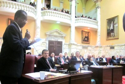 Sen. Ulysses Currie apologizes to his colleagues in Annapolis Friday. Sen. Roy Dyson can been seen at the far right. (Photo: MarylandReporter.com)