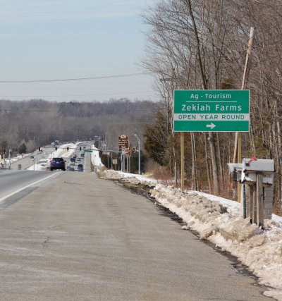 A new 'ag-tourism' sign for Zekiah Farms appears on northbound Route 5 before Bryantown Road. (Photo: Southern Maryland Agricultural Development Commission)