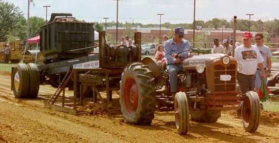 Tractor Pull @ the 2002 Fair
