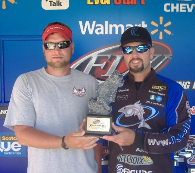 Boater David Hooker (left) of Stafford, Va., and John Hutchins of Warrenton, Va., tied for the win at the Walmart BFL Shenandoah Division on the Potomac River with five bass that weighed 19-6. Each angler earned $3,546. (Submitted photo)