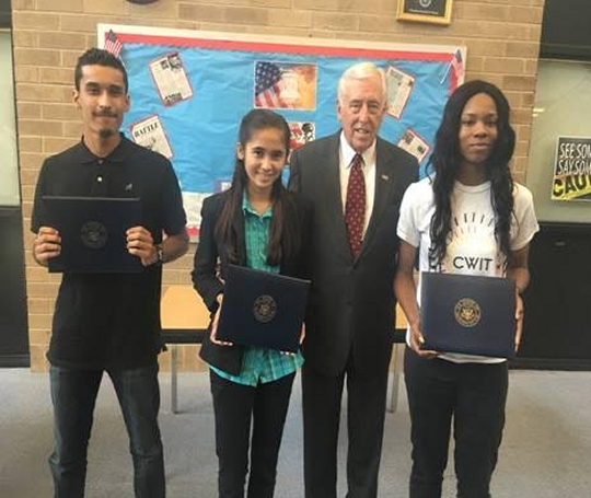 Congressman Steny H. Hoyer and 3 of the student winners of the Fifth District Congressional App Challenge. (Photo: Steny Hoyer)