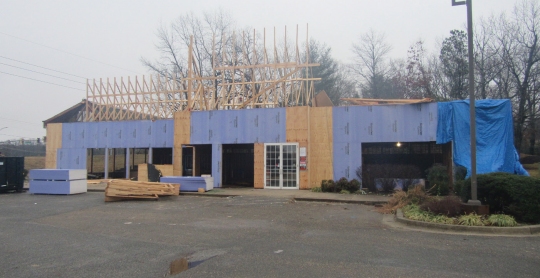 This building has housed several restaurants since first being constructed in 1989. Now it is about to become retail/office space. (Photo: County Times)