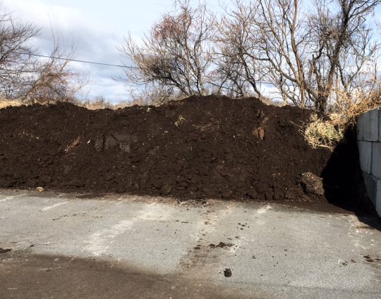 A pile of Maryland State Highway Administration compost, made from deer carcasses, manure and wood chips. (Courtesy of Charlie Gischlar/Maryland State Highway Administration)